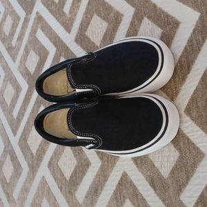 Black Van's shoes